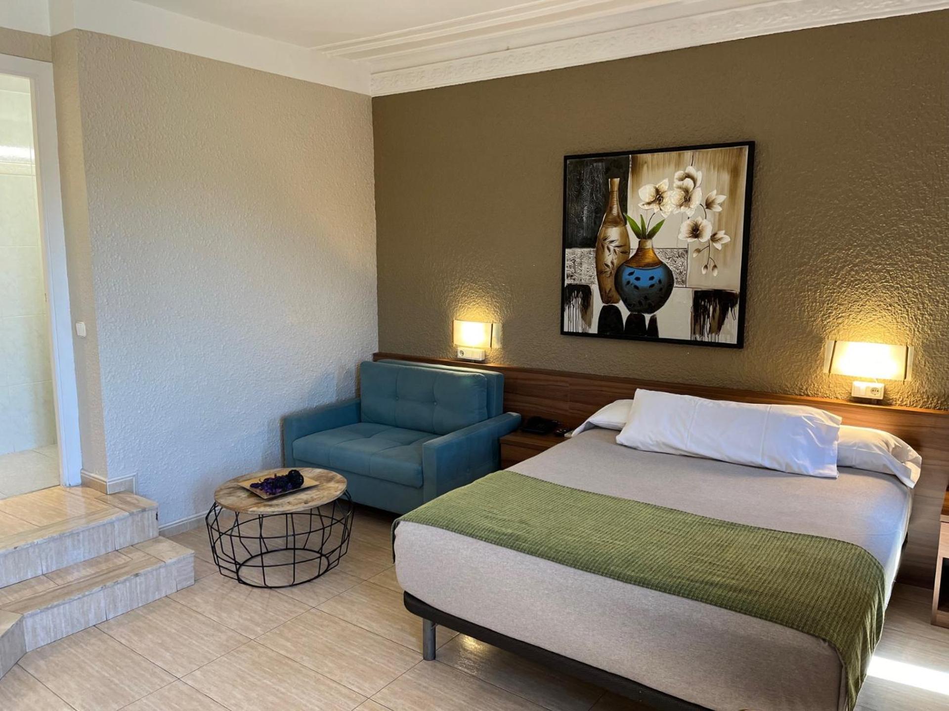 Hotel Aneto Барселона Екстериор снимка